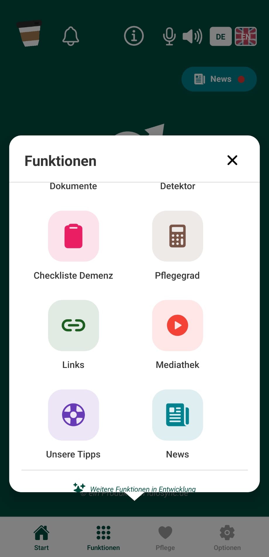 Übersicht „Funktionen“ als aufgeklapptes Fenster: farbige Kacheln für Checkliste Demenz, Pflegegrad, Links, Mediathek, Unsere Tipps und News, darüber angeschnitten Dokumente und Detektor, darunter der Hinweis „Weitere Funktionen in Entwicklung“.